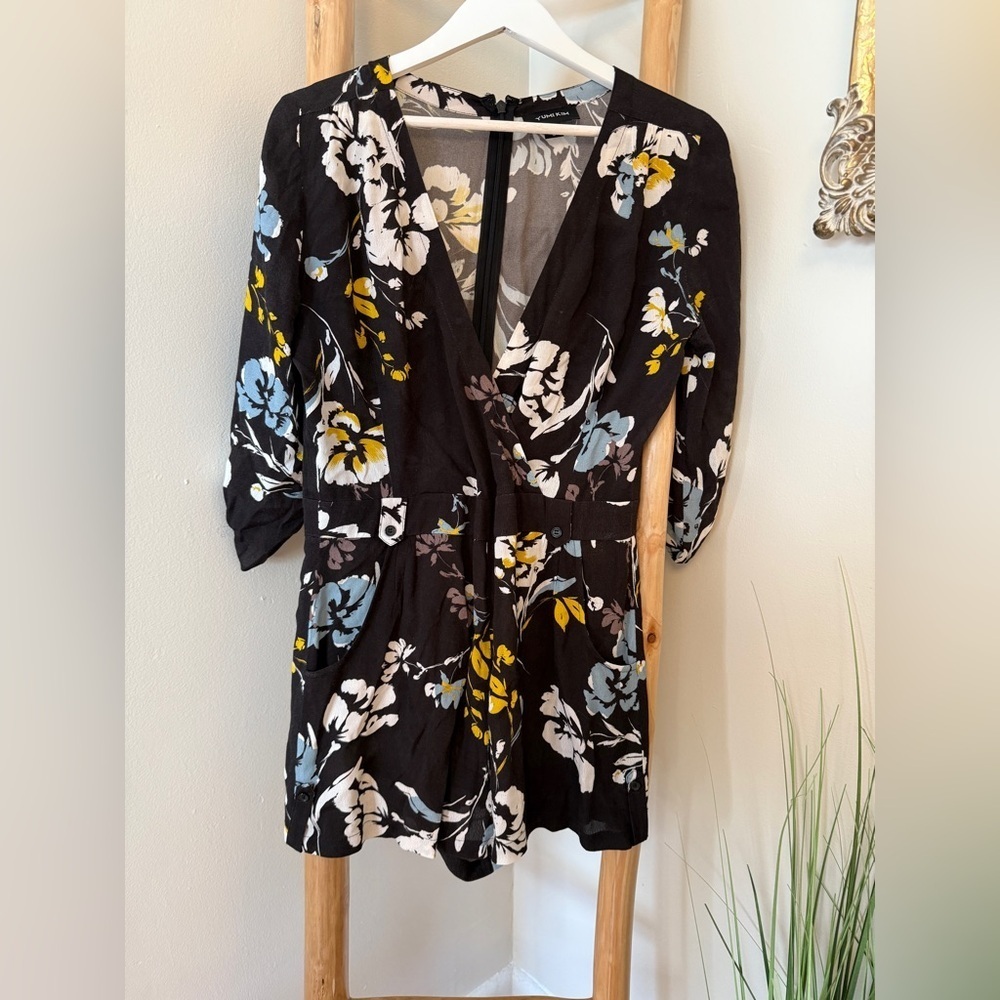 Yumi Kim Liz Floral Romper in Love Triangle Black Small - Picture 4 of 8